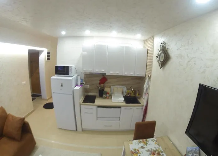 Апартаменты Sneznik - Naselje Zova *