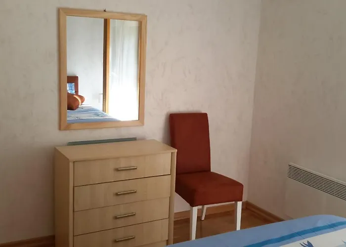 Апартаменты Sneznik - Naselje Zova *